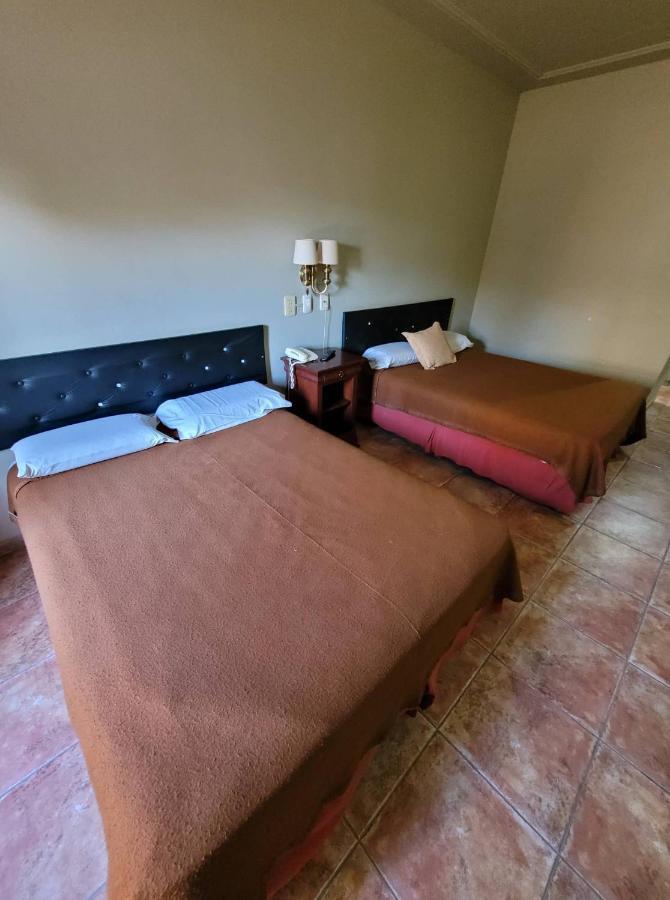 Hotel Portico Norte Tartagal المظهر الخارجي الصورة
