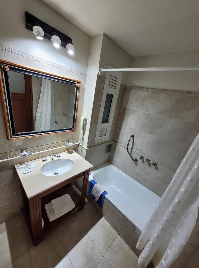 Hotel Portico Norte Tartagal المظهر الخارجي الصورة