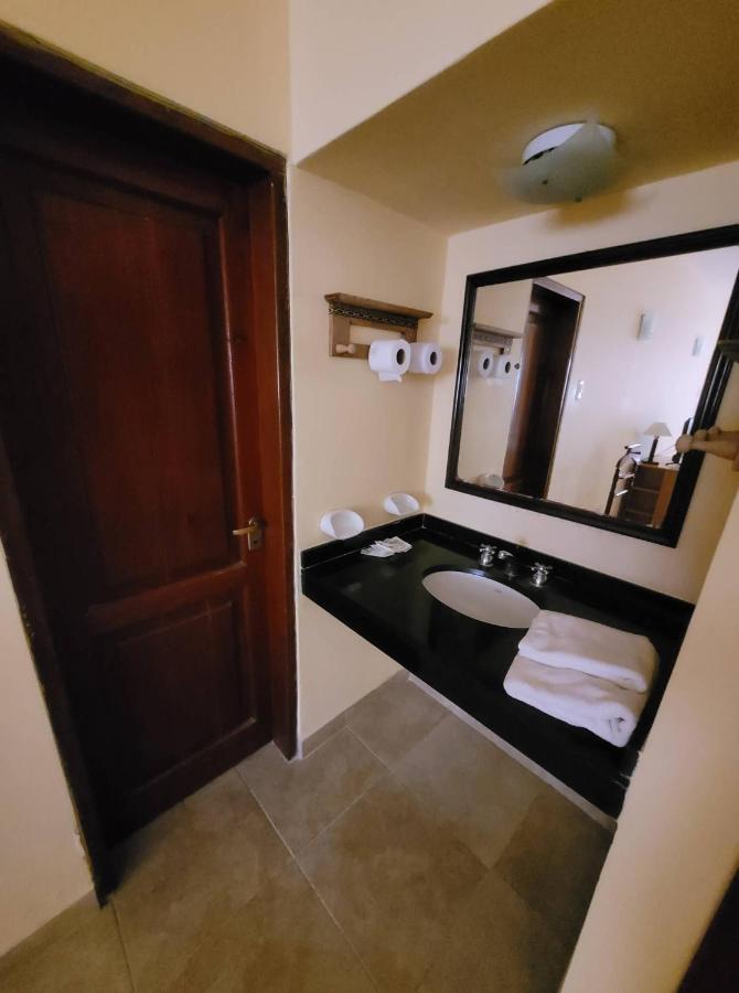 Hotel Portico Norte Tartagal المظهر الخارجي الصورة